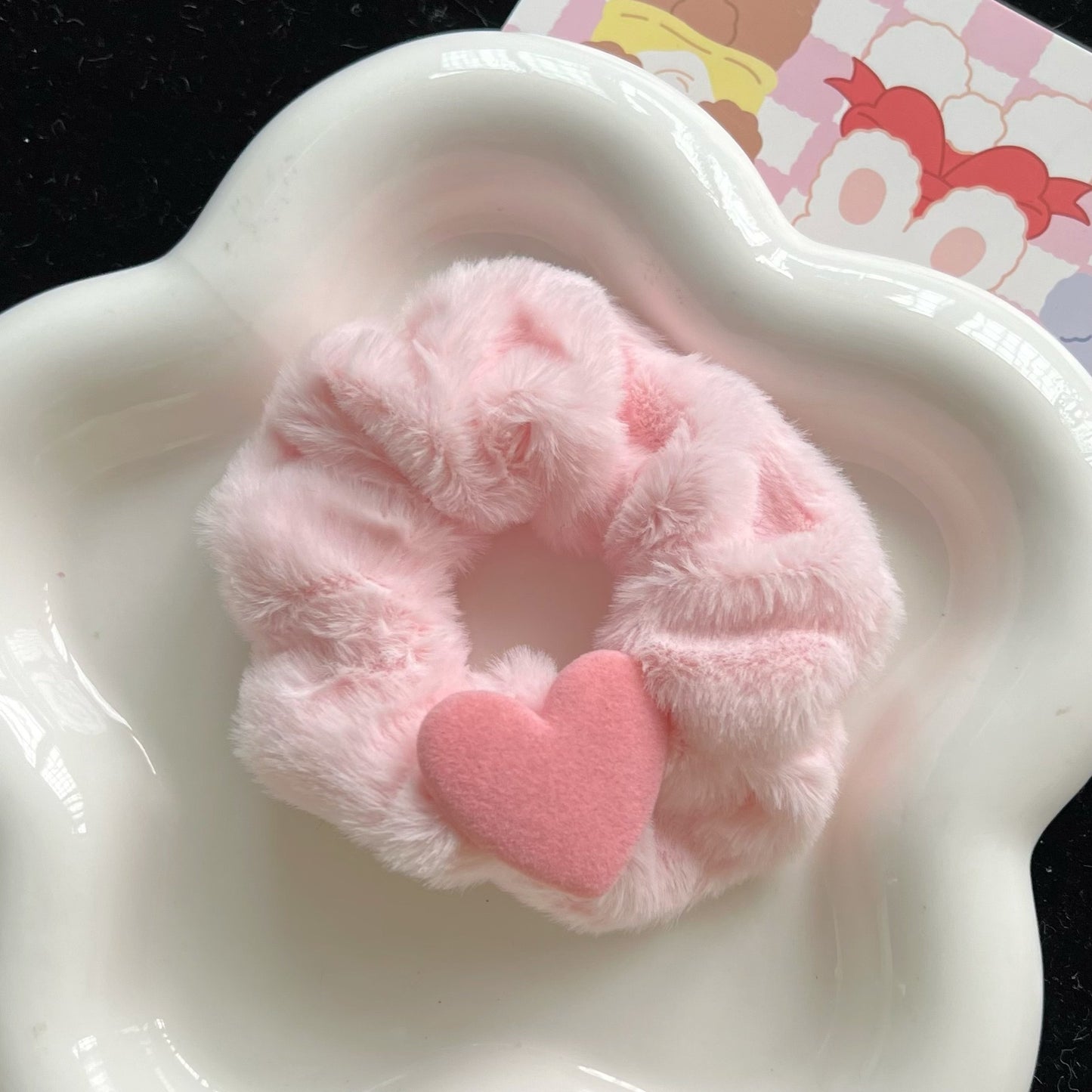 植绒爱心毛绒大肠发圈