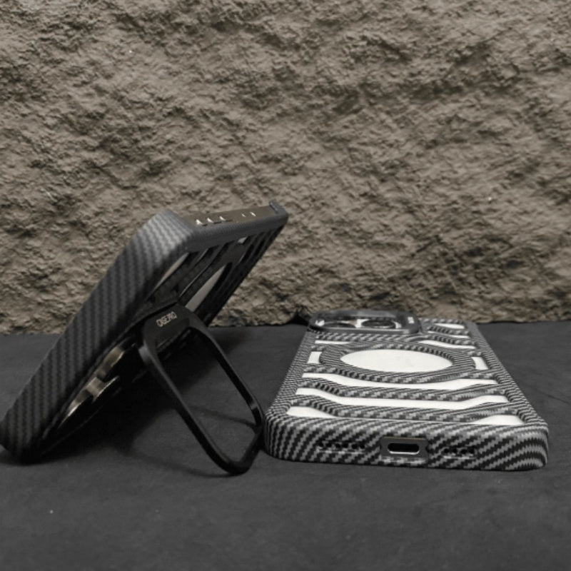 Magnetic Carbon Fiber Grain Frosted Light Phone Case