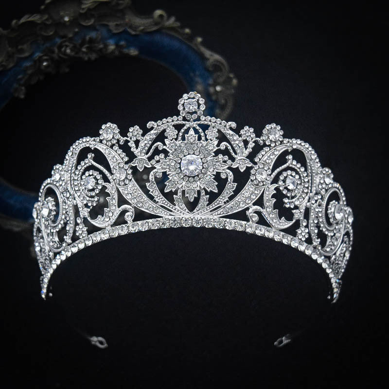 Zircon bride crown with retro style in white alloy.