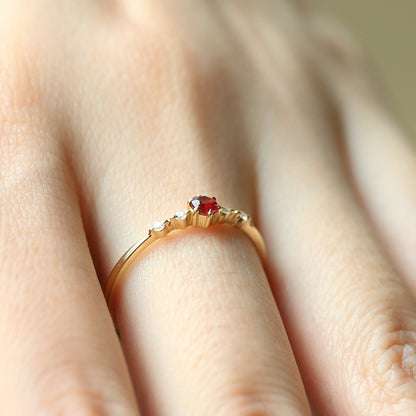 时尚红宝石配钻石女士 16k 金订婚结婚戒指