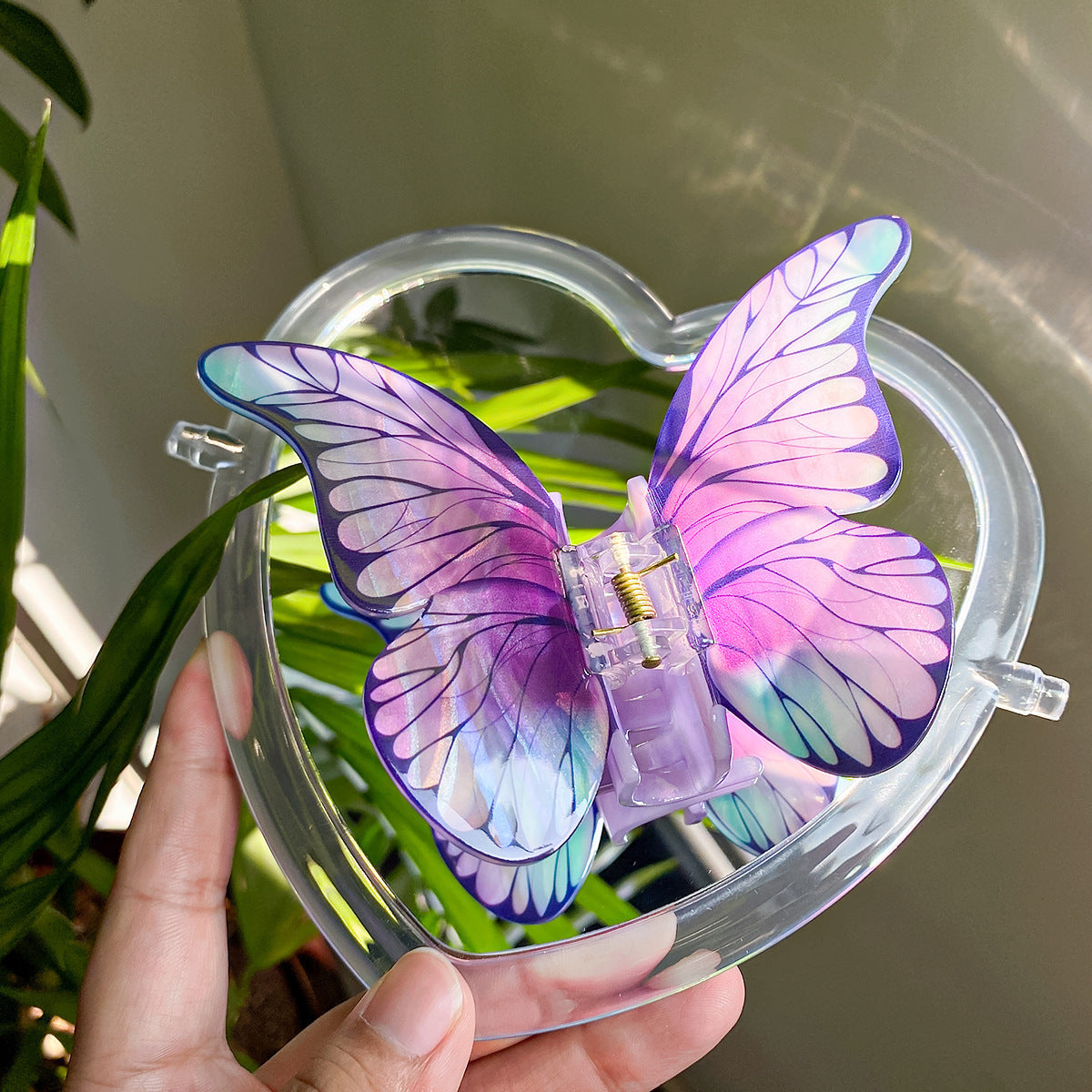 Female High-end Simulation Butterfly Grab Clip