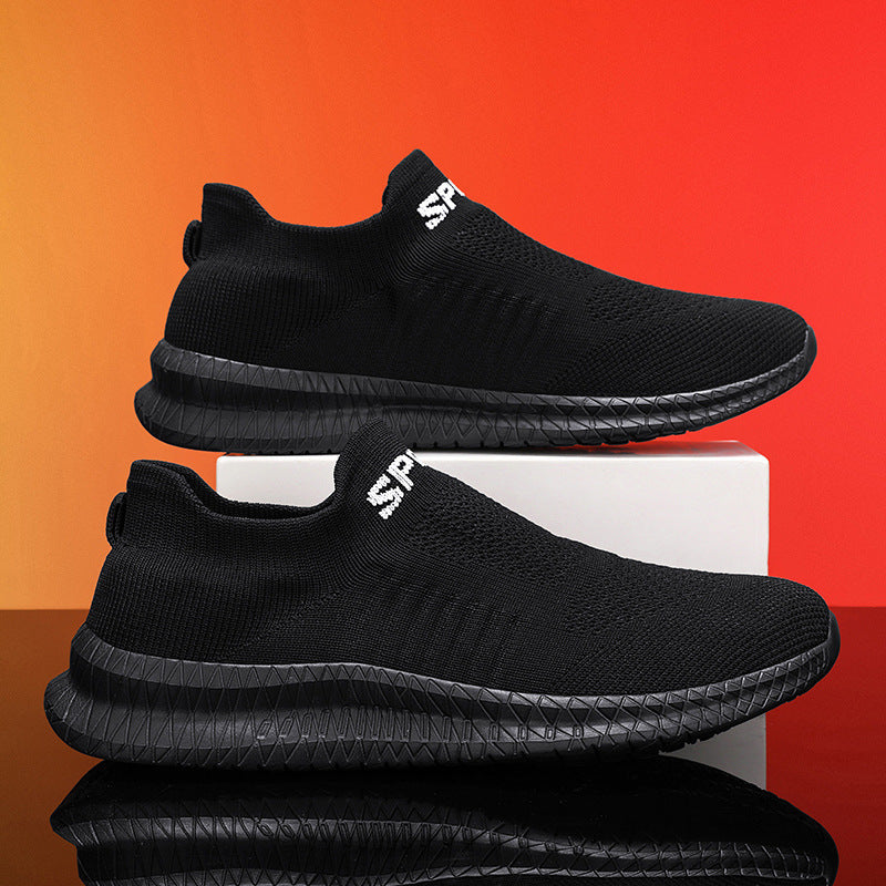 All-matching breathable trendy lightweight exercise men's shoes in black, flyknit material, low top, flat heel.