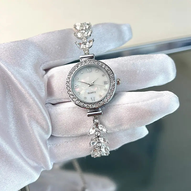 Affordable Luxury Diamond-embedded Free Adjustable Bracelet Quartz Watch