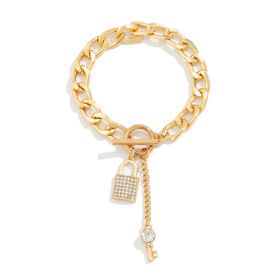 Thick Chain With Shiny Lock