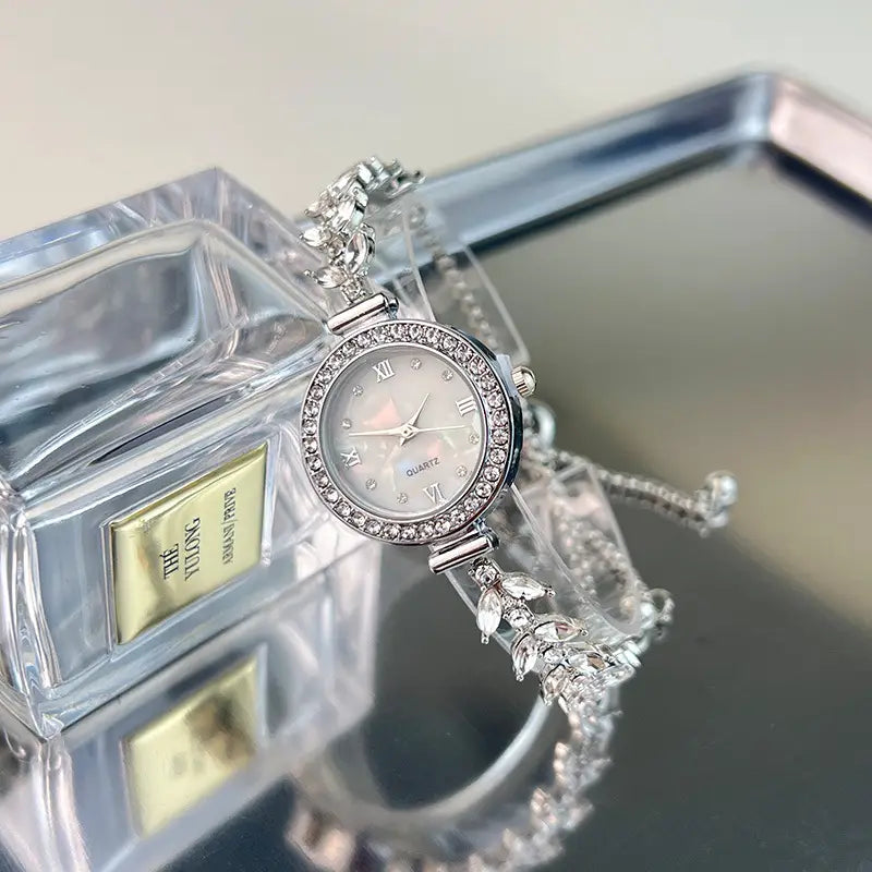 Affordable Luxury Diamond-embedded Free Adjustable Bracelet Quartz Watch