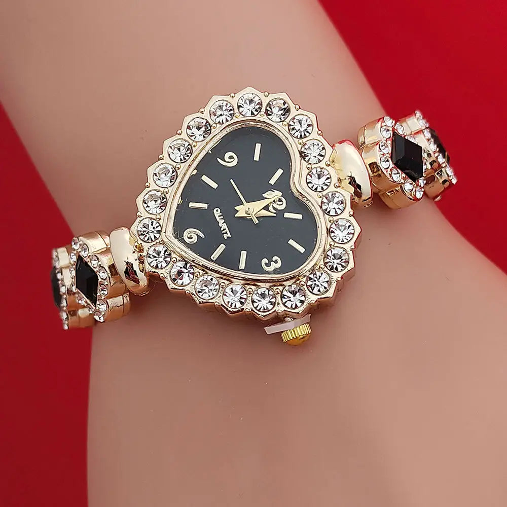 Fashion Love Shape Bracelet Watch Set Diamond Colored Heart Quartz Watch Women’s Fashion Jewelry Set Valentine’s Day