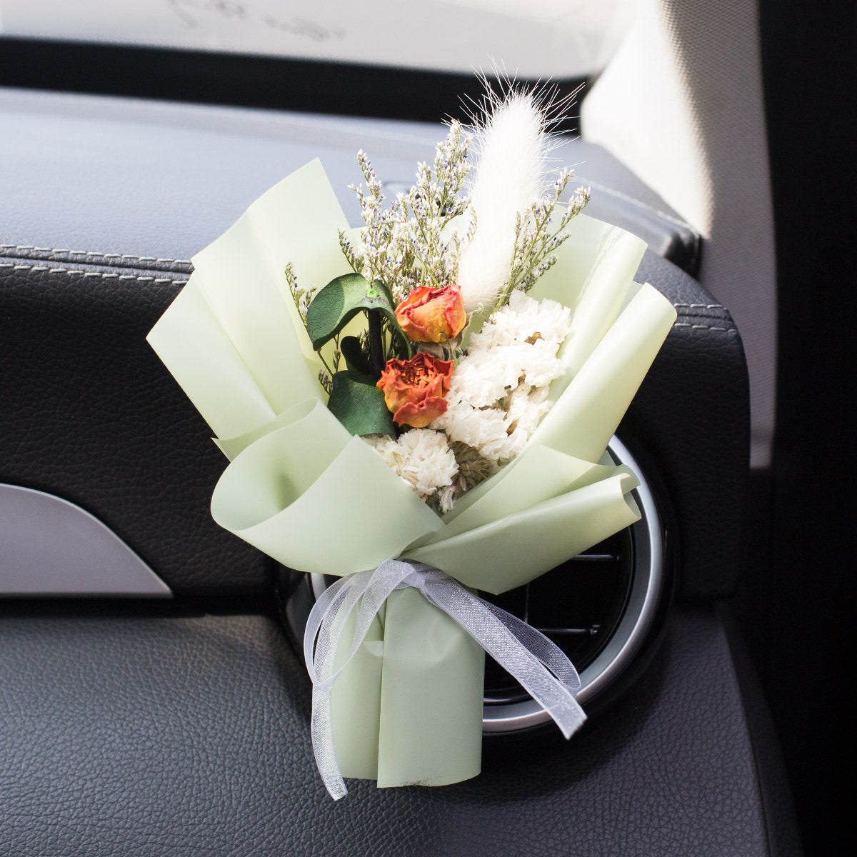 Fashion Creative Dried Flowers Decorative Car Female Motor Air Outlet Fragran