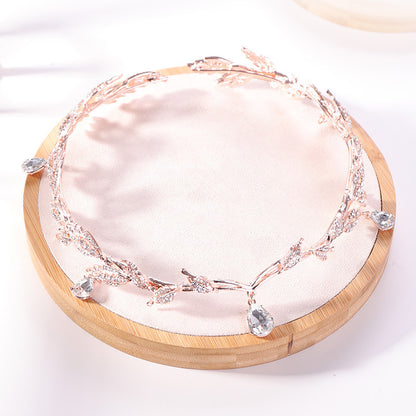 Neues goldenes Kronen-Stirnband für die Hochzeit