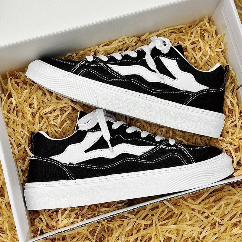Sports Black Trend Flat Shoes