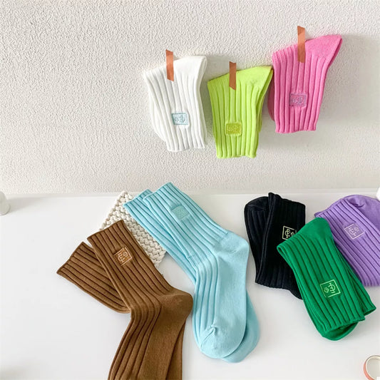 Colorful breathable ribbed knit crew socks made of polyester, one size, 7.9 inches length