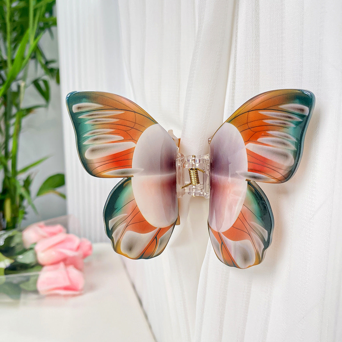 Female High-end Simulation Butterfly Grab Clip